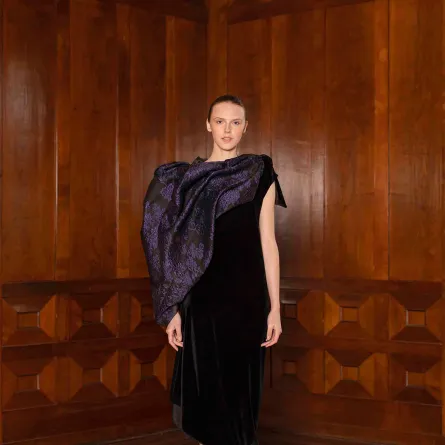 موديلات فساتين سهرة مخمل منوّعة من سيكديم أكين Cigdem Akin