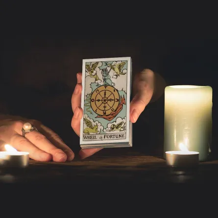 توقعات الأبراج 2022