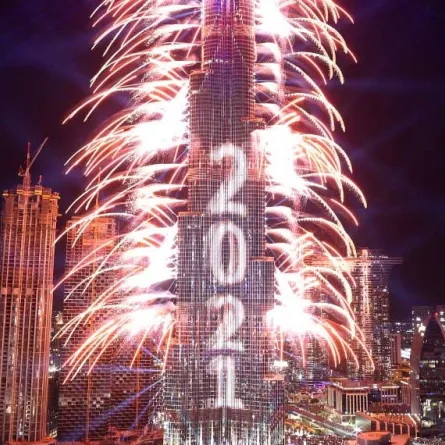 احتفالات دبي بـ2021 تبهر العالم