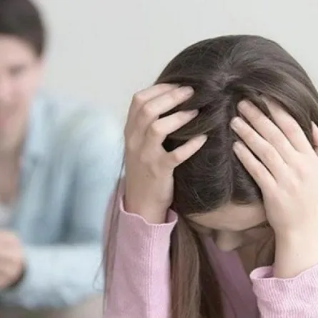 تمسكت بالطلاق فانتحر زوجها حزناً على فراقها