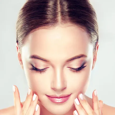 4 طرق بسيطة لعمل ديتوكس البشرة