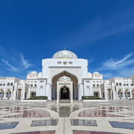 فن الحفاظ على الوثائق التاريخية في قصر الوطن