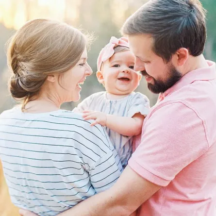 الحب بين الزوجين وتأثير الطفل الأول