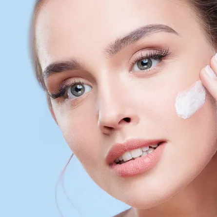 غسول طبيعي للوجه مناسب للروتين اليومي