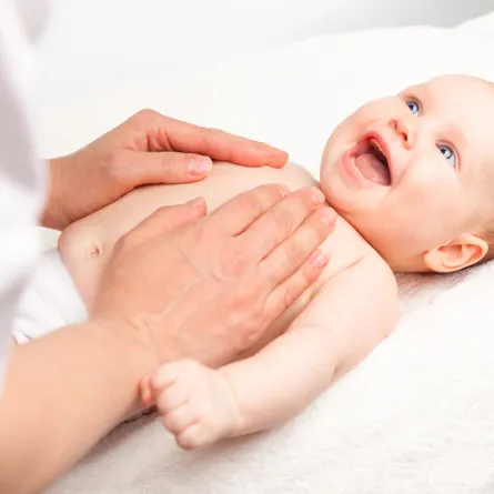 البقع المنغولية على جسم المولود