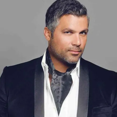 فارس كرم يهاجم من يتلقون لقاح كورنا خارج لبنان