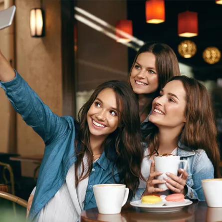 أنواع الأصدقاء وكيفية التعامل معهم