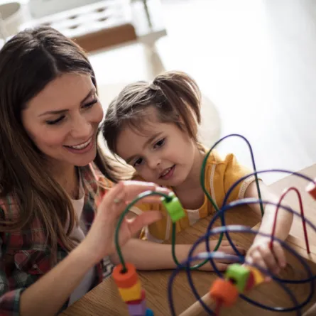 سلوك الطفل في عمر خمس سنوات