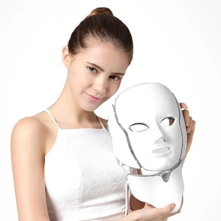 ماسك الوجه الضوئي... جديد العناية بالبشرة