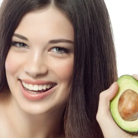 طريقة إزالة الشعر الزائد بالأفوكادو