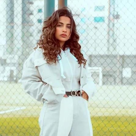 تنسيقات شبابية لجنى الفيلكاوي في شتاء ٢٠٢١