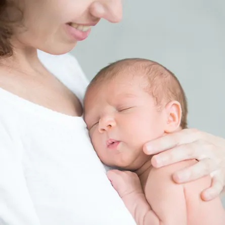 أسباب حساسية الصدر عند الأطفال حديثى الولادة