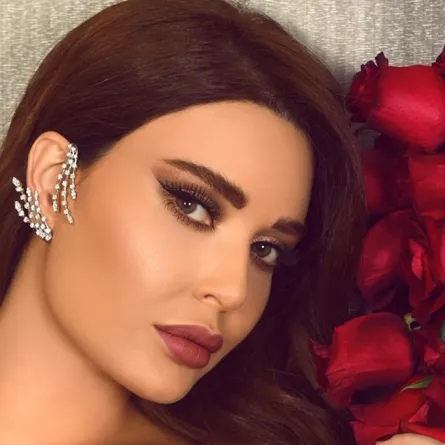 أجمل إطلالات مكياج النجمات لتعتمديها في يوم الحب