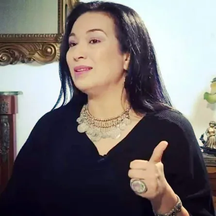 محطات في حياة الشاعرة التونسية آمال موسى