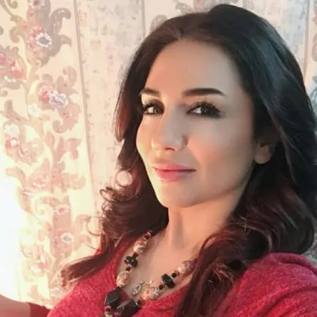 رنا شميس تظهر بكدمات على وجهها وتسأل عن الشامتين