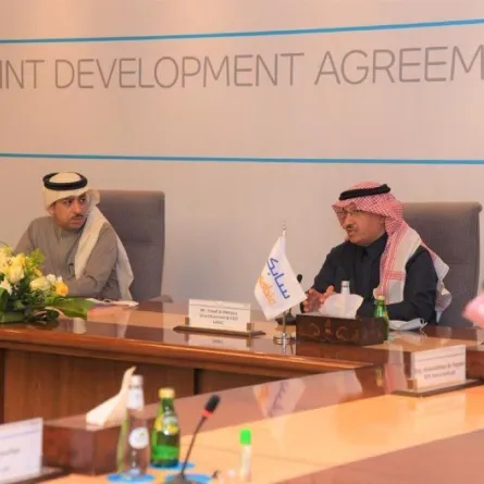 اتفاقية بين "سابك" ومدينة الملك عبدالعزيز للعلوم والتقنية لتطوير مواد عالية الأداء