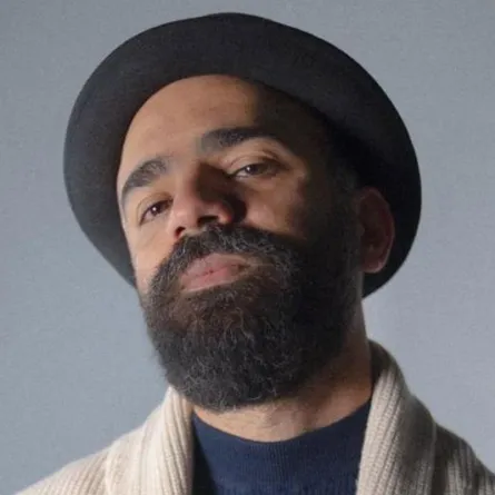 الفنان السعودي محمد رباط: أسعى أن أقدم الفن الذي يعكس ثقافتنا وهويتنا