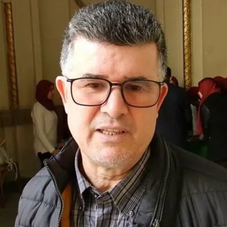 المغربي محمد مشبال يفوز بجائزة الملك فيصل للغة العربية والأدب