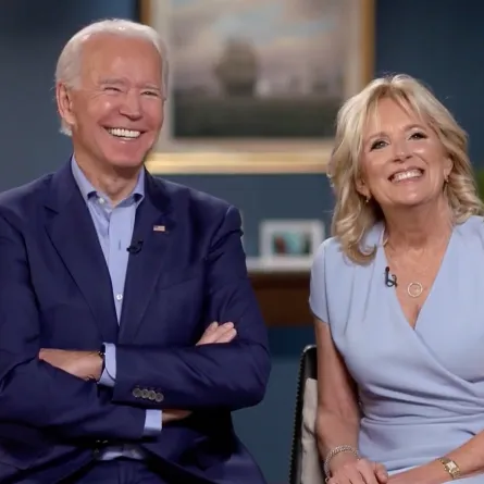 «بايدن» يهنئ زوجته بعيد الحب بهذه العبارات