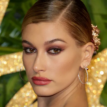 إطلالات شتوية رائعة من وحي هايلي بيبر