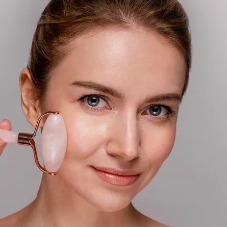 برنامج سكر بنات: ما هي فوائد الجاد رولر وكيفية وضع الكريمات بالتدريج