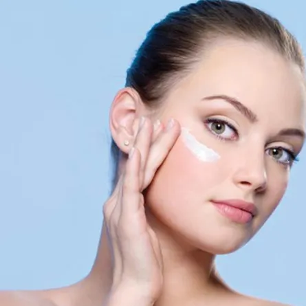 كريم الكولاجين لمكافحة التجاعيد من صنع يديك