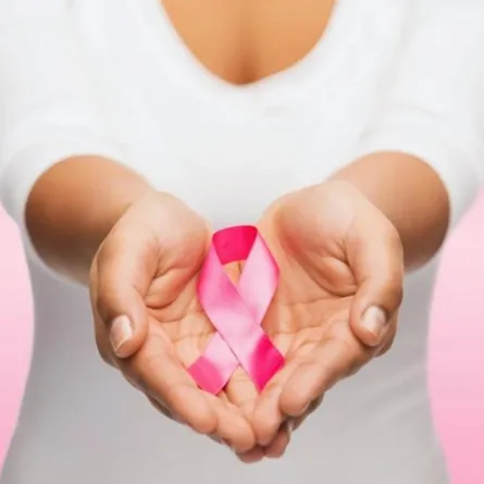 شؤون الأسرة السعودي يوجه نصيحة للسيدات بشأن الفحص الذاتي لسرطان الثدي