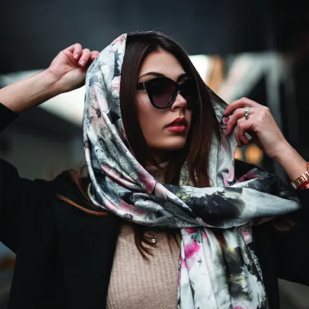 أبرز موديلات سكارف موضة ربيع 2021