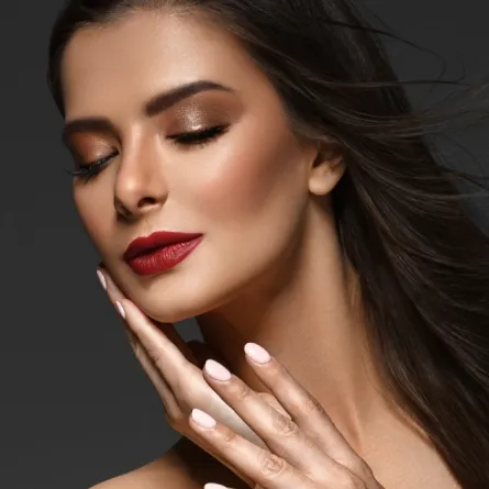 أفضل مستحضرات مكياج اللامكياج للسمراوات