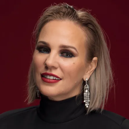 شاهد شيرين رضا: عمرو دياب لا يزال صديقي ومؤهلي الدراسي "إعدادية" 