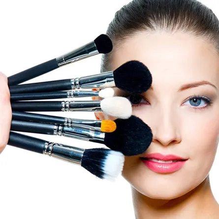 وضع المكياج بعد الفيلر أو الليزر