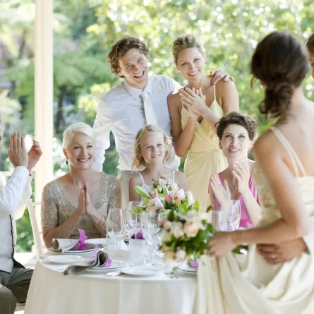 عبارات قصيرة للترحيب بالضيوف في حفل الزواج 