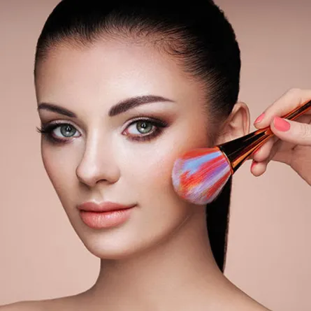 درجة البودرة المناسبة للبشرة الحِنْطِيَّة