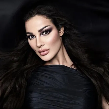 تفاعل كبير مع نادين نجيم بعد استعراض ندوب وجهها في يوم المرأة العالمي