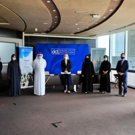 لدعم الجيل القادم في صناعة السياحة كلية دبي للسياحة توقع اتفاقية تعاون مع "مجموعة جميرا"