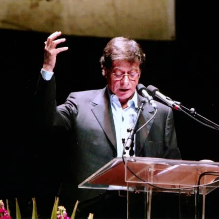 اليوم العالمي للشعر .. تاريخه وتأثيرات كورونا 