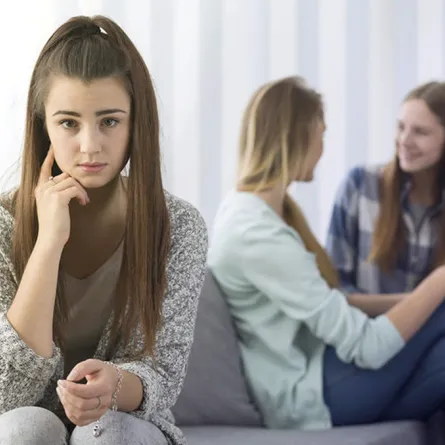 أشعر بالغيرة من نجاح زملائي..ماذا أفعل؟