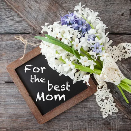 عبارات تهنئة بيوم الأم للزوجة