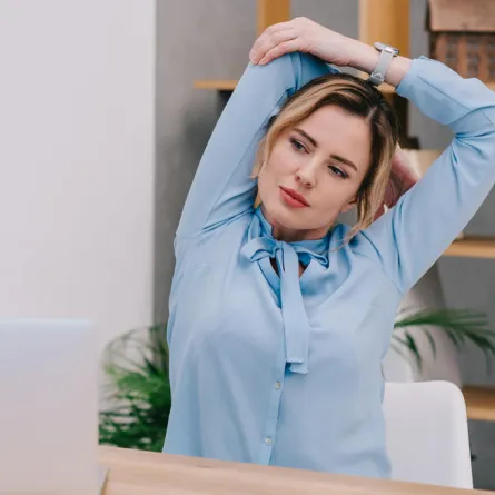 أفضل تمارين الأكتاف للنساء