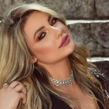 شاهد.. أنجيلا بشارة تبكي وتصرح: لقب طليقة وائل كفوري لن يلغي وجودي