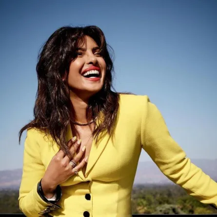 بريانكا شوبرا تقيم حفل"بوجا" التقليدي قبل أيام من افتتاح مطعمها الهندي في نيويورك