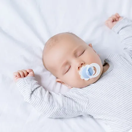 طرق عدم تعويد الرضيع على اللهاية