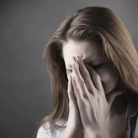 طبيب سعودي: الحزن يؤذي القلب كثيراً ويؤدي إلى العديد من الأمراض