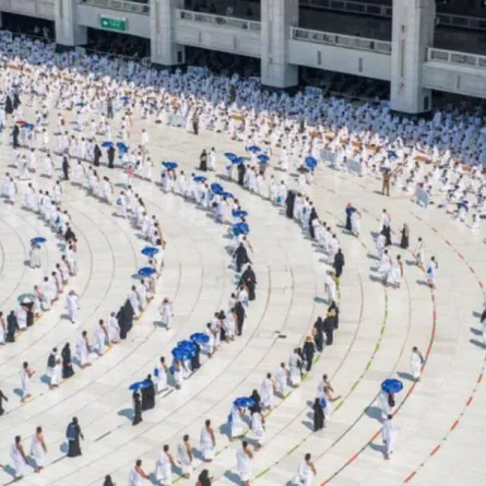 الحج والعمرة: التطعيم بلقاح كورونا ليس شرطًا للراغبين في أداء عمرة رمضان