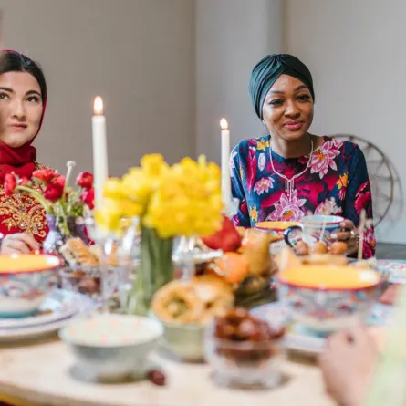 الغبقة.. مائدة رمضانية تجمع أهالي المنطقة الشرقية