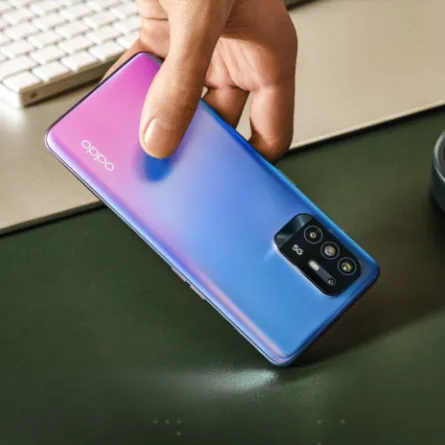 جهاز أوبو رينو5Z 5G  الجديد يصل إلى السوق السعودية 