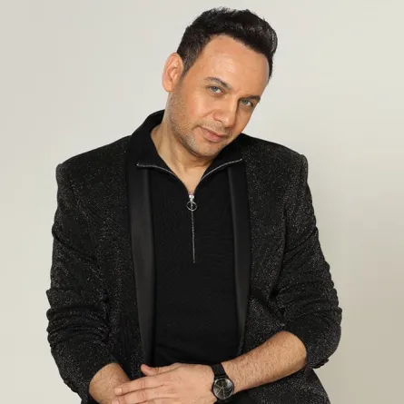 أزمات برامج رمضان 2021: مصطفى قمر يهاجم برنامجه "خمس نجوم" ويلجأ للقضاء