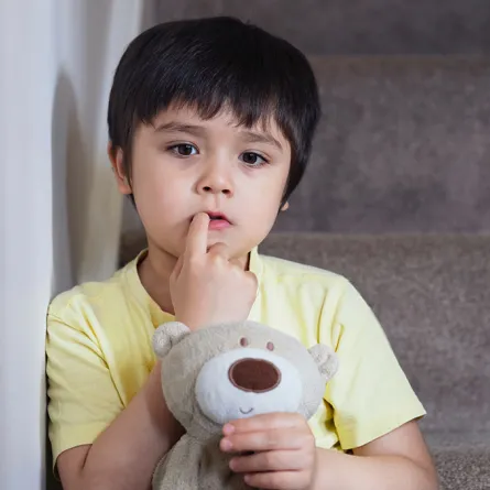 كيفية منع الأطفال من قضم أظافرهم