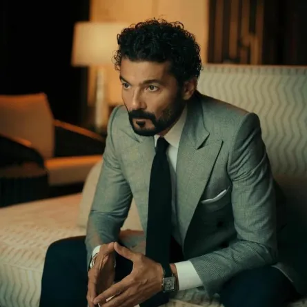 خالد النبوي يخرج من المستشفى ويعود لمنزله وزوجته بعد تعافيه من كورونا