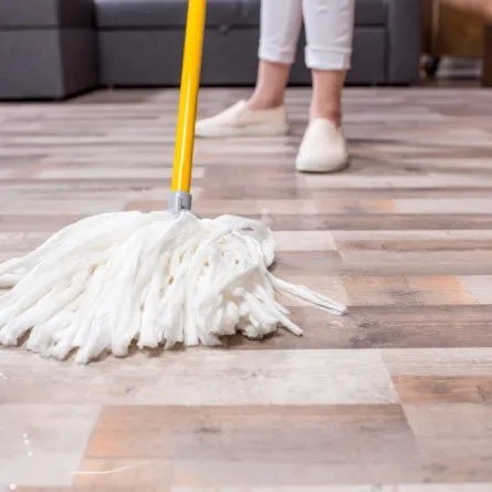 طريقة تلميع الأرضيات الخشبية